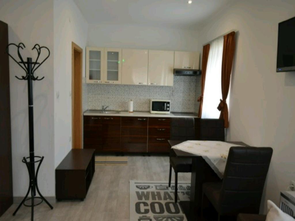 Guest House First Stop Rakovica Exteriér fotografie