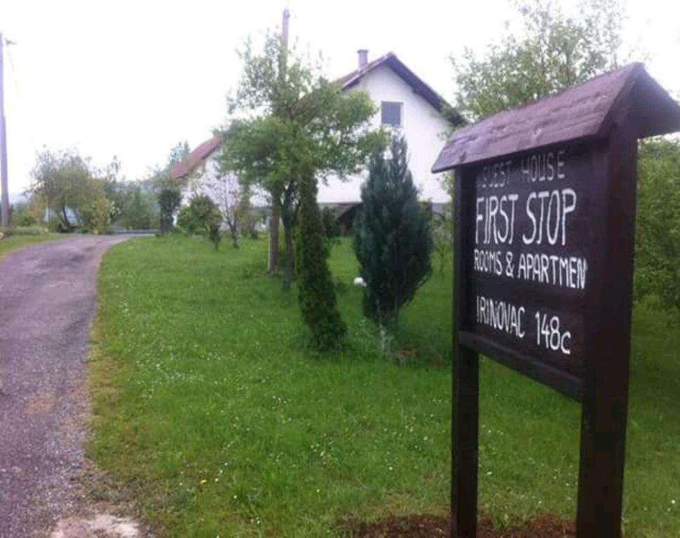Guest House First Stop Rakovica Exteriér fotografie