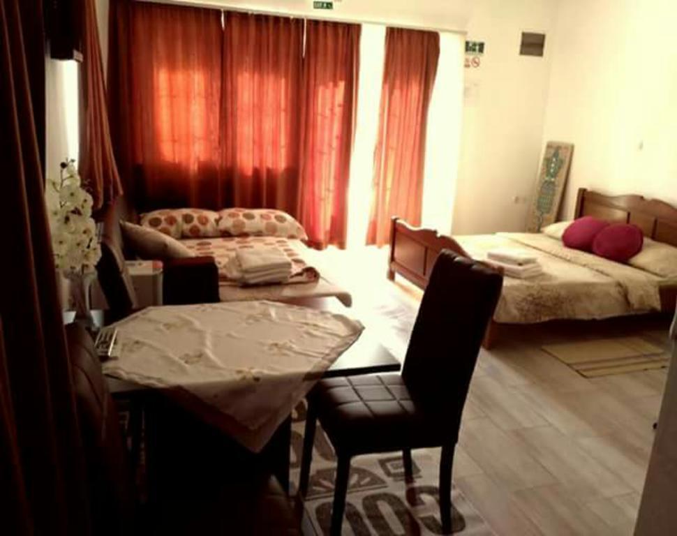Guest House First Stop Rakovica Exteriér fotografie