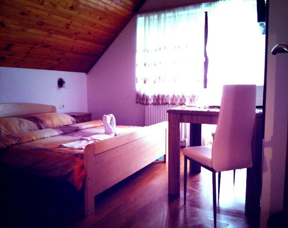 Guest House First Stop Rakovica Exteriér fotografie