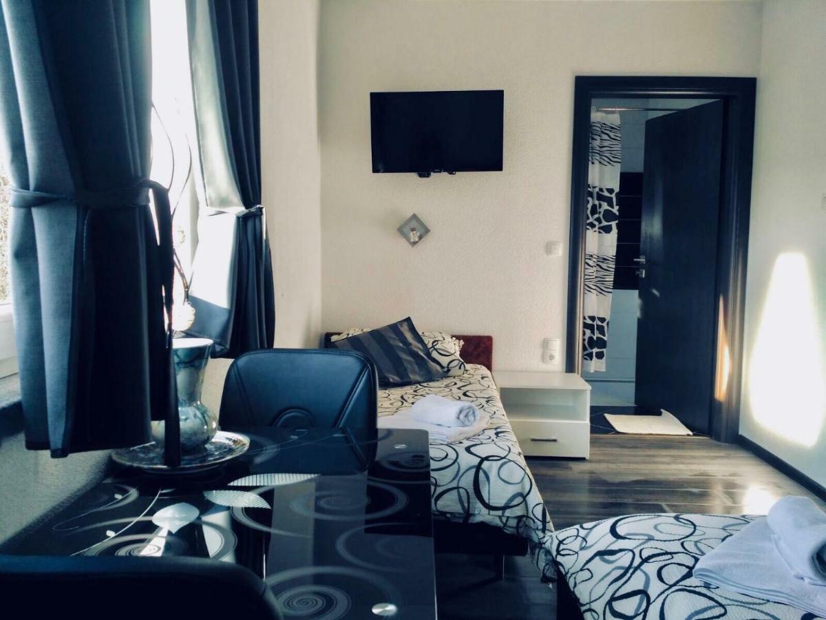 Guest House First Stop Rakovica Exteriér fotografie