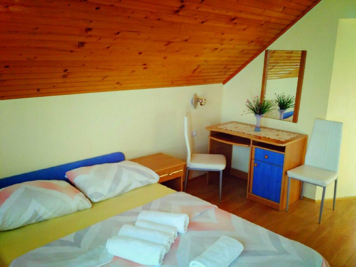 Guest House First Stop Rakovica Exteriér fotografie