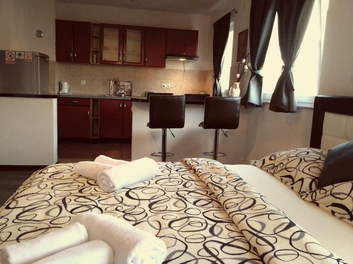Guest House First Stop Rakovica Exteriér fotografie