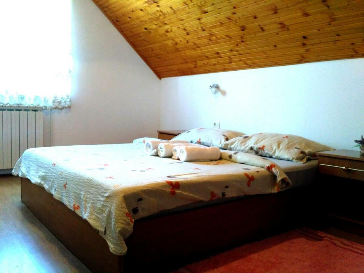 Guest House First Stop Rakovica Exteriér fotografie