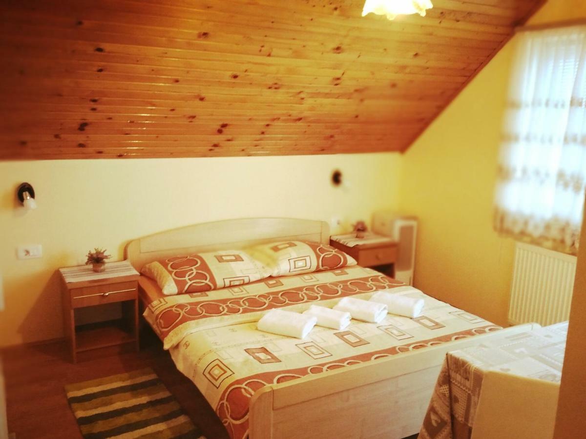 Guest House First Stop Rakovica Exteriér fotografie